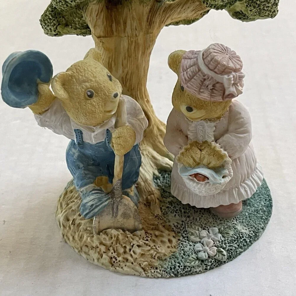 Decor Male Female Bears Under Tree Resting Picnic Resin Spring Flowers Home